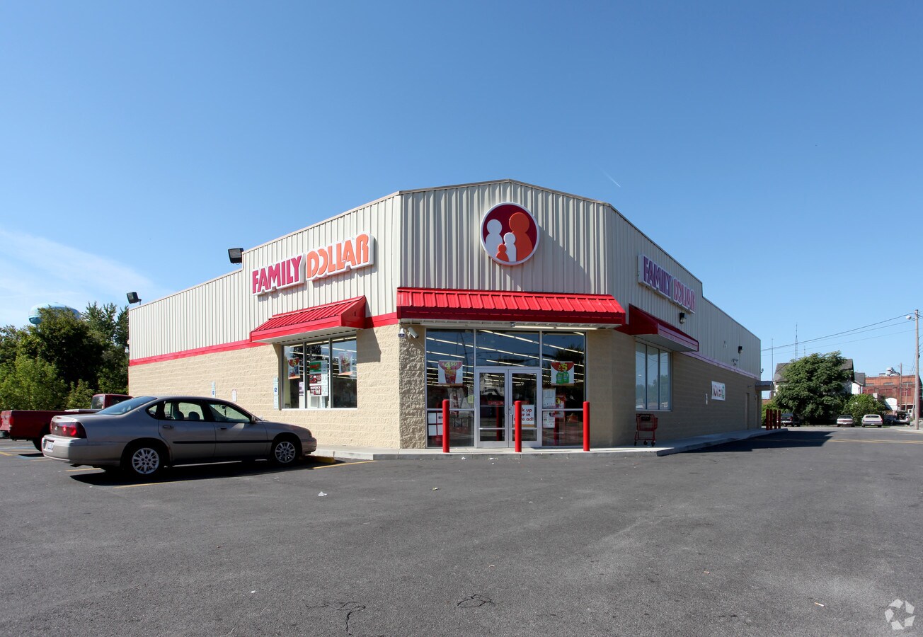 1139 W Market St, Warren, OH 44485