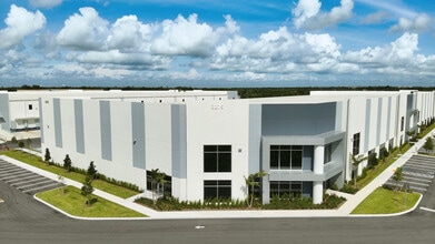 3175 Park of Commerce Blvd, Homestead, FL for lease Building Photo- Image 1 of 5