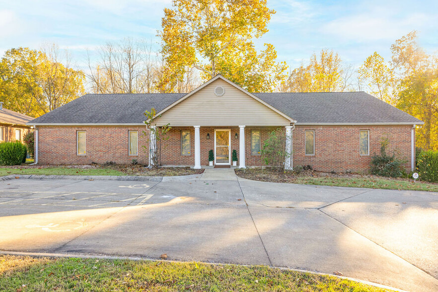 6025 Kentucky Dam Rd, Paducah, KY for sale - Primary Photo - Image 1 of 48