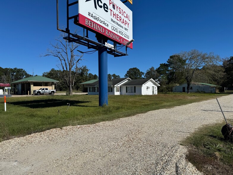 27370 Walker Rd S, Walker, LA for sale - Building Photo - Image 3 of 3