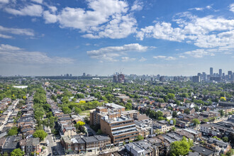 622 College St, Toronto, ON - AERIAL  map view