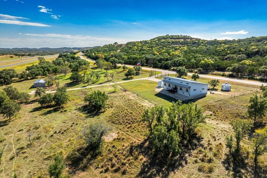 609 FM 289, Comfort, TX for sale - Building Photo - Image 2 of 18