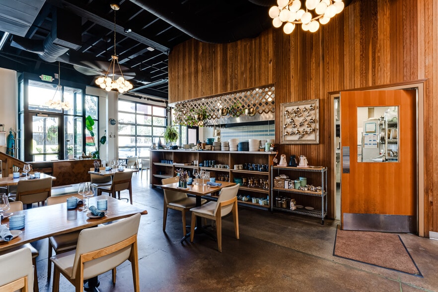 50-60 E 11th Ave, Eugene, OR for sale - Building Photo - Image 2 of 23