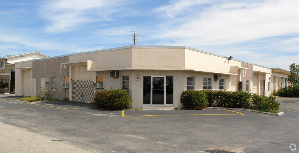 2800 NE 4th Ave, Pompano Beach, FL for lease - Building Photo - Image 1 of 3