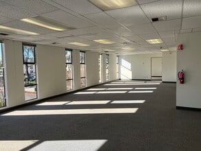 1650 S Amphlett Blvd, San Mateo, CA for lease Building Photo- Image 2 of 3