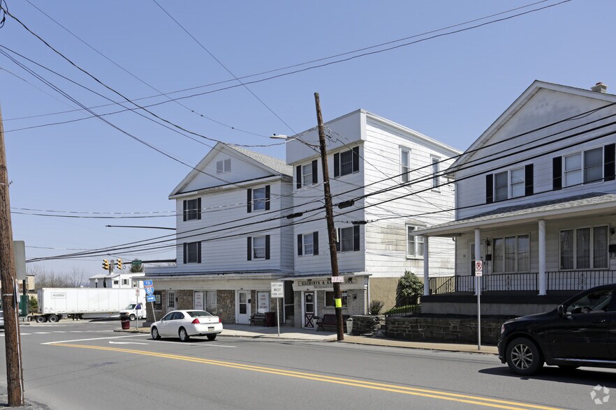 105-107 S Main St, Taylor, PA for sale - Primary Photo - Image 1 of 1