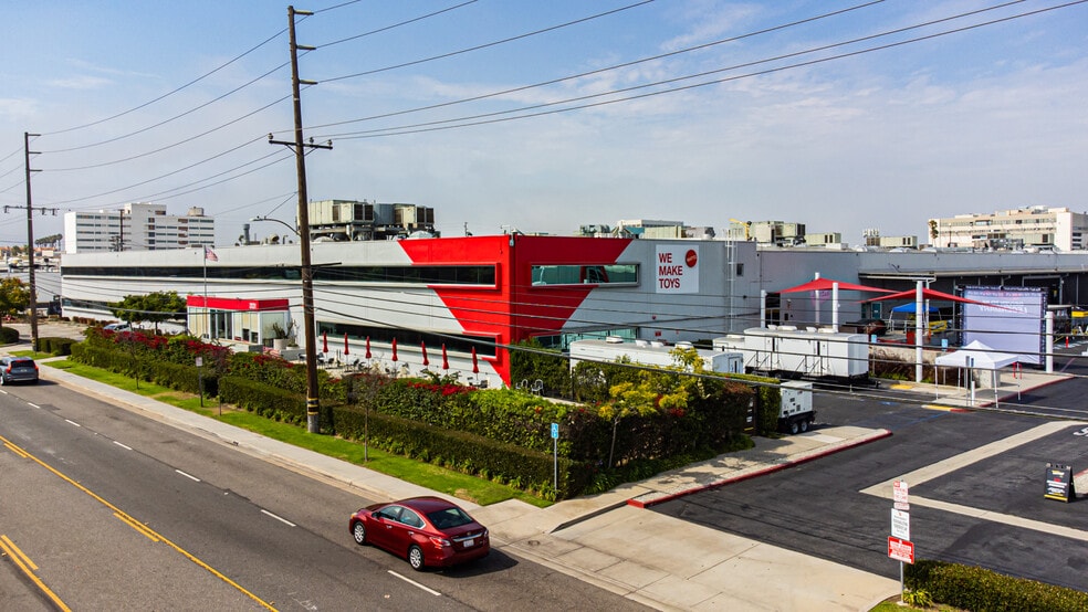 2031 E Mariposa Ave, El Segundo, CA for lease - Primary Photo - Image 1 of 7