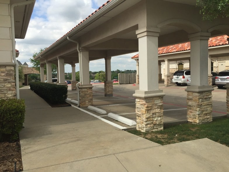 1813 Golden Trail Ct, Carrollton, TX for lease - Other - Image 3 of 6