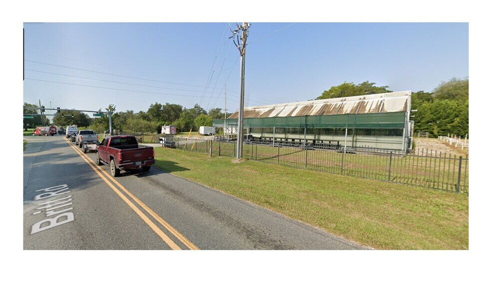2145 Britt Rd, Mount Dora, FL 32757 1.49+/ Acre Busy Redevelopment