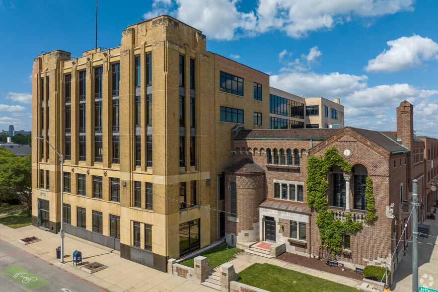 2751-2761 E Jefferson Ave, Detroit, MI for lease - Primary Photo - Image 1 of 7