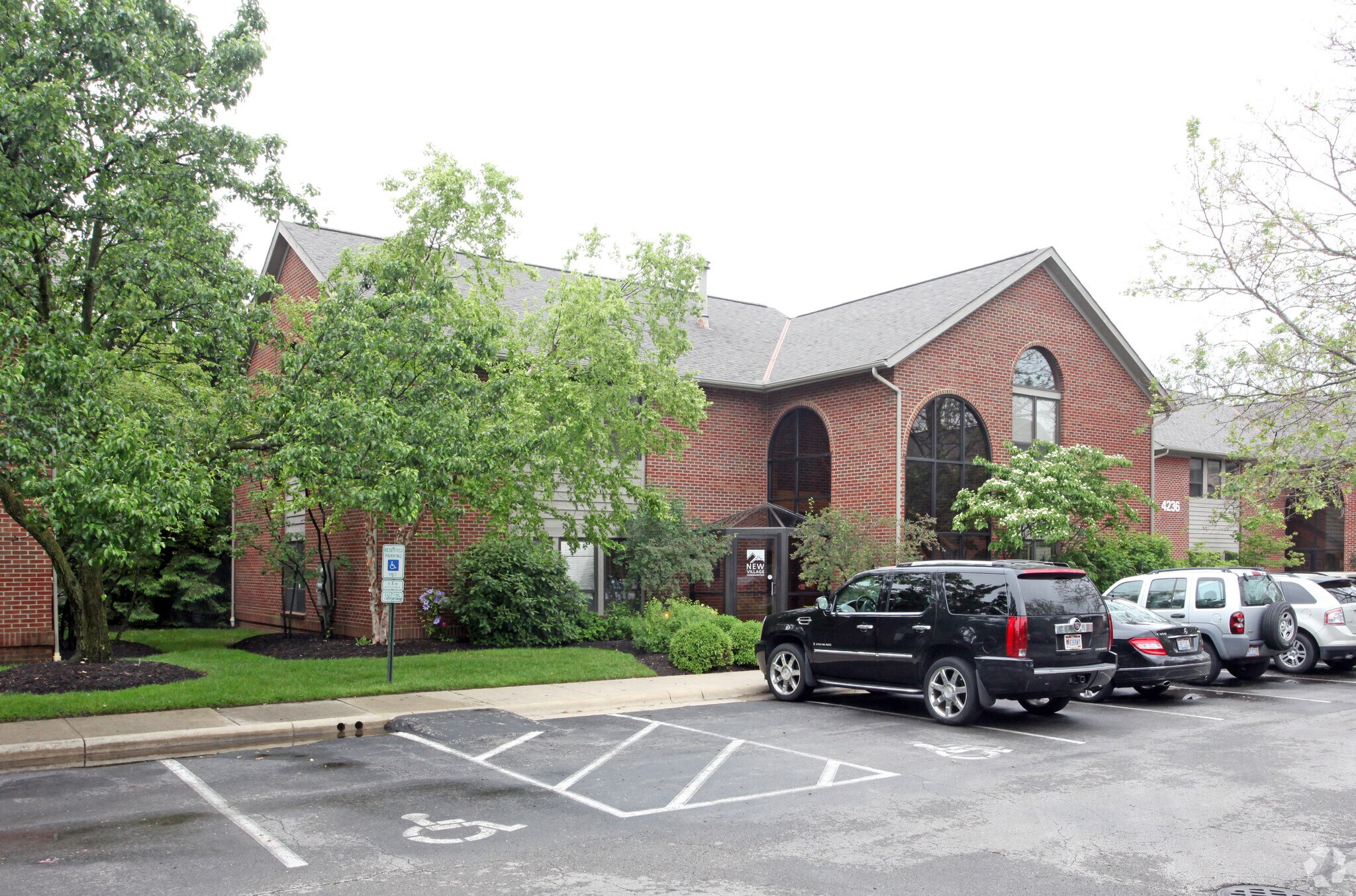 4242 Tuller Rd, Dublin, OH 43017