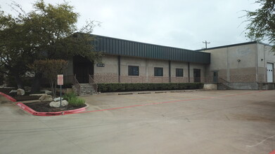 2010 Windy Ter, Austin, TX for lease Building Photo- Image 2 of 19