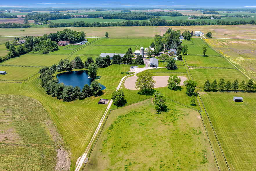 15228 Croton Rd, Centerburg, OH for sale - Building Photo - Image 2 of 14