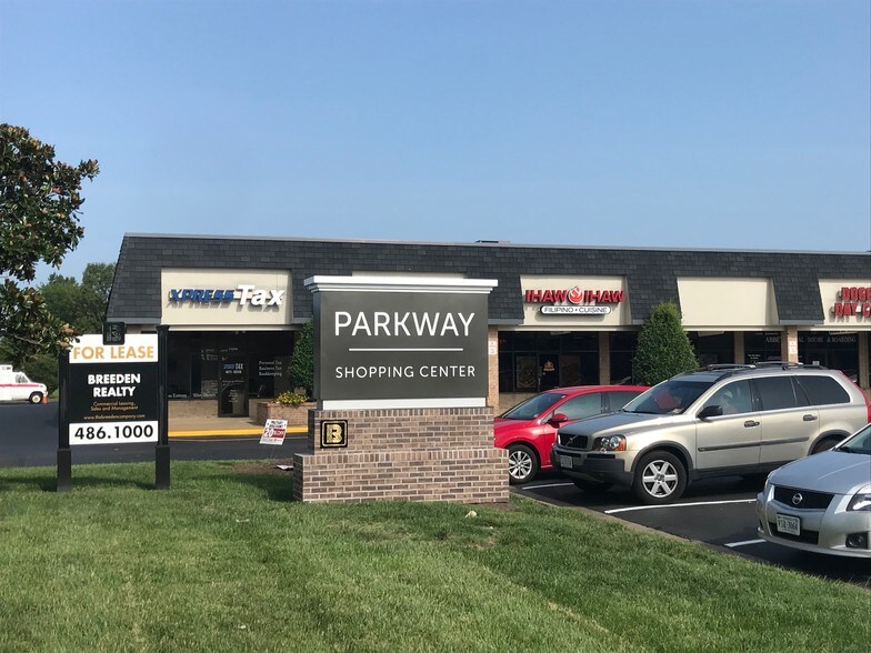 1949 Lynnhaven Pky, Virginia Beach, VA 23453