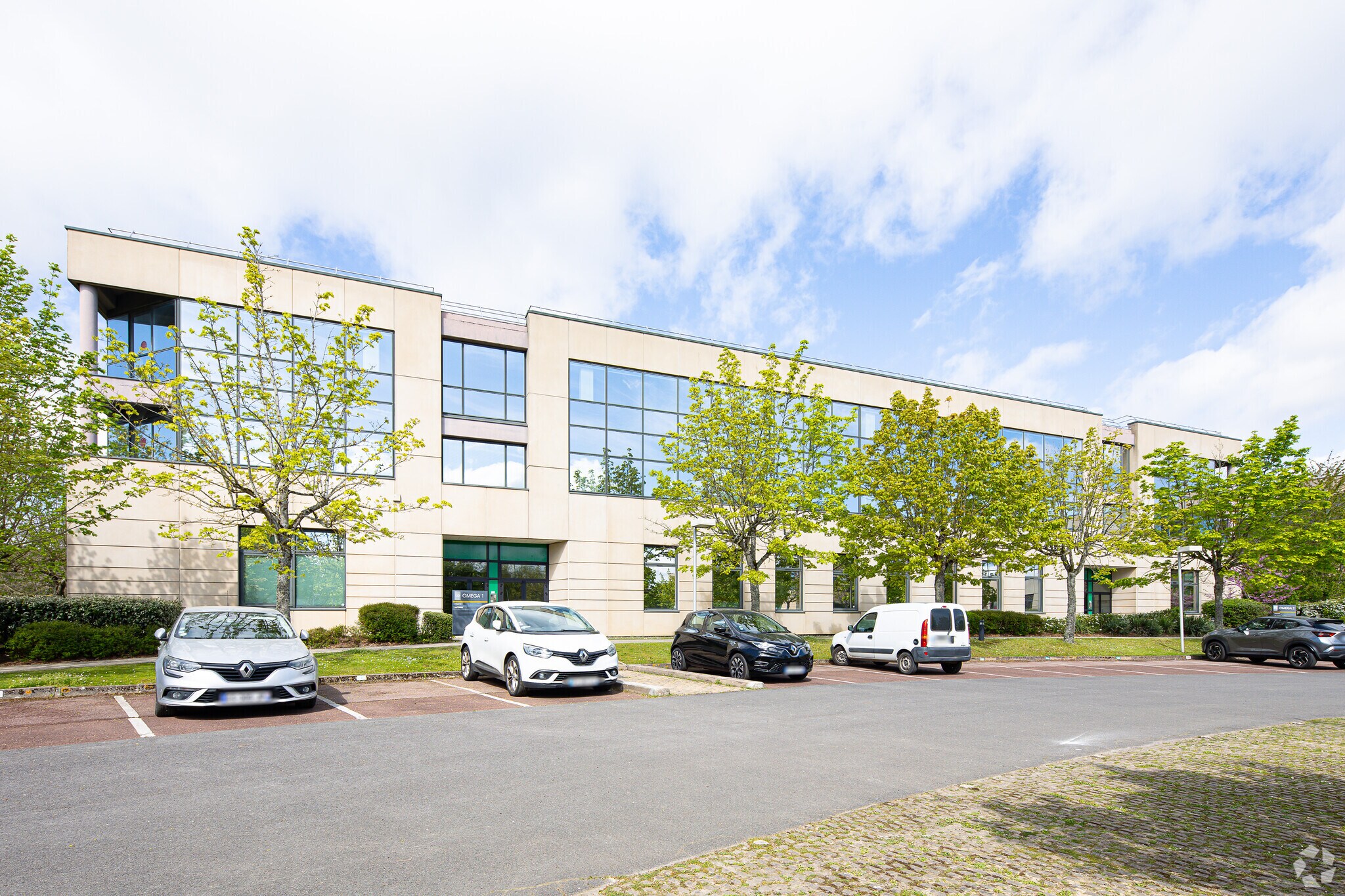 3 Avenue Du Canada, Les Ulis for lease Primary Photo- Image 1 of 3