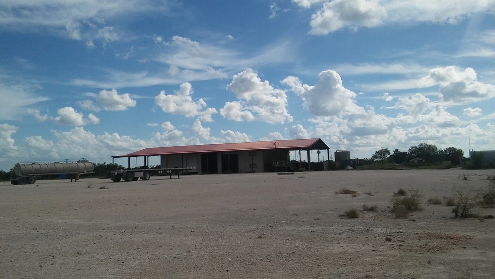 149 County Road 120, Alice, TX for sale - Primary Photo - Image 1 of 1