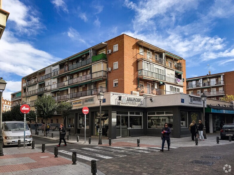 Plaza Roma, 1, Leganés, Madrid for sale - Building Photo - Image 1 of 3