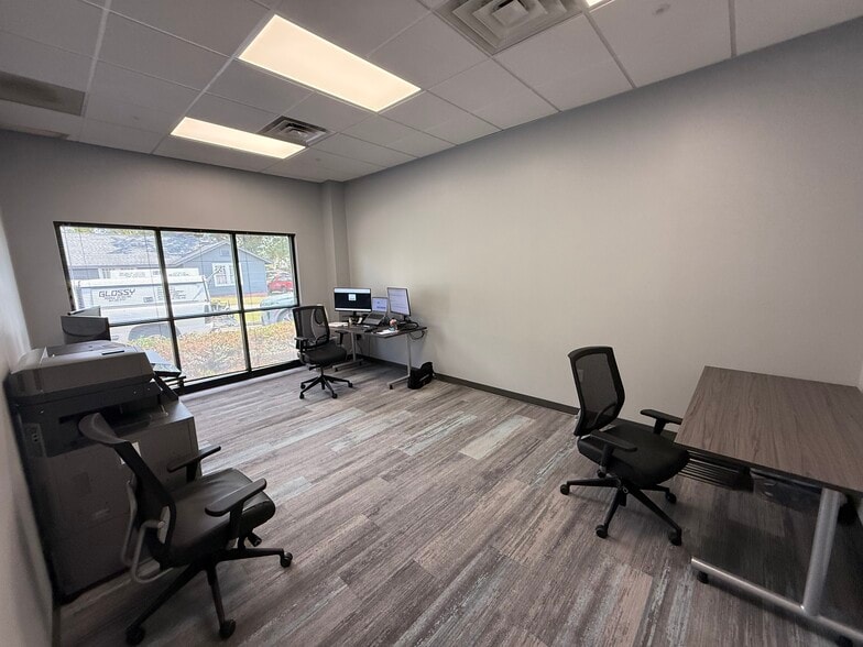 1003 Laurens Rd, Greenville, SC for lease - Interior Photo - Image 3 of 10