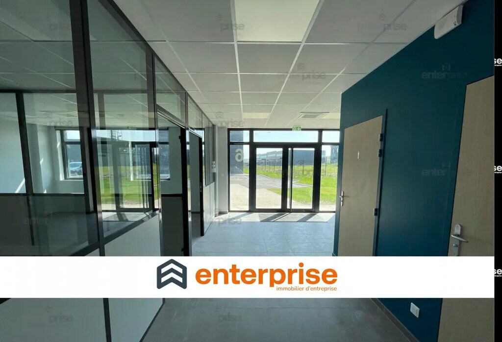 Location Bureaux 140 m² - Photo 1