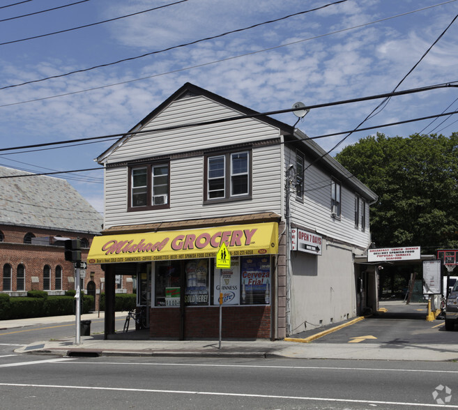 1454 New York Ave, Huntington Station, NY for sale - Building Photo - Image 2 of 2