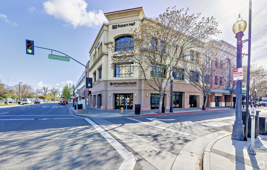 1020 10th St, Modesto, CA for lease - Building Photo - Image 1 of 5