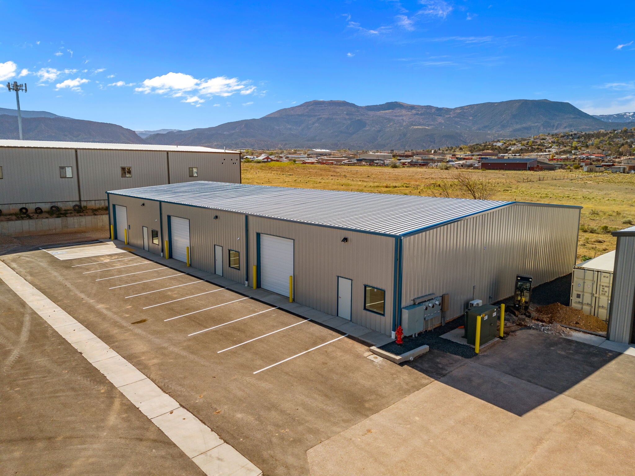 2351 W 850 N, Cedar City, UT for lease Interior Photo- Image 1 of 29