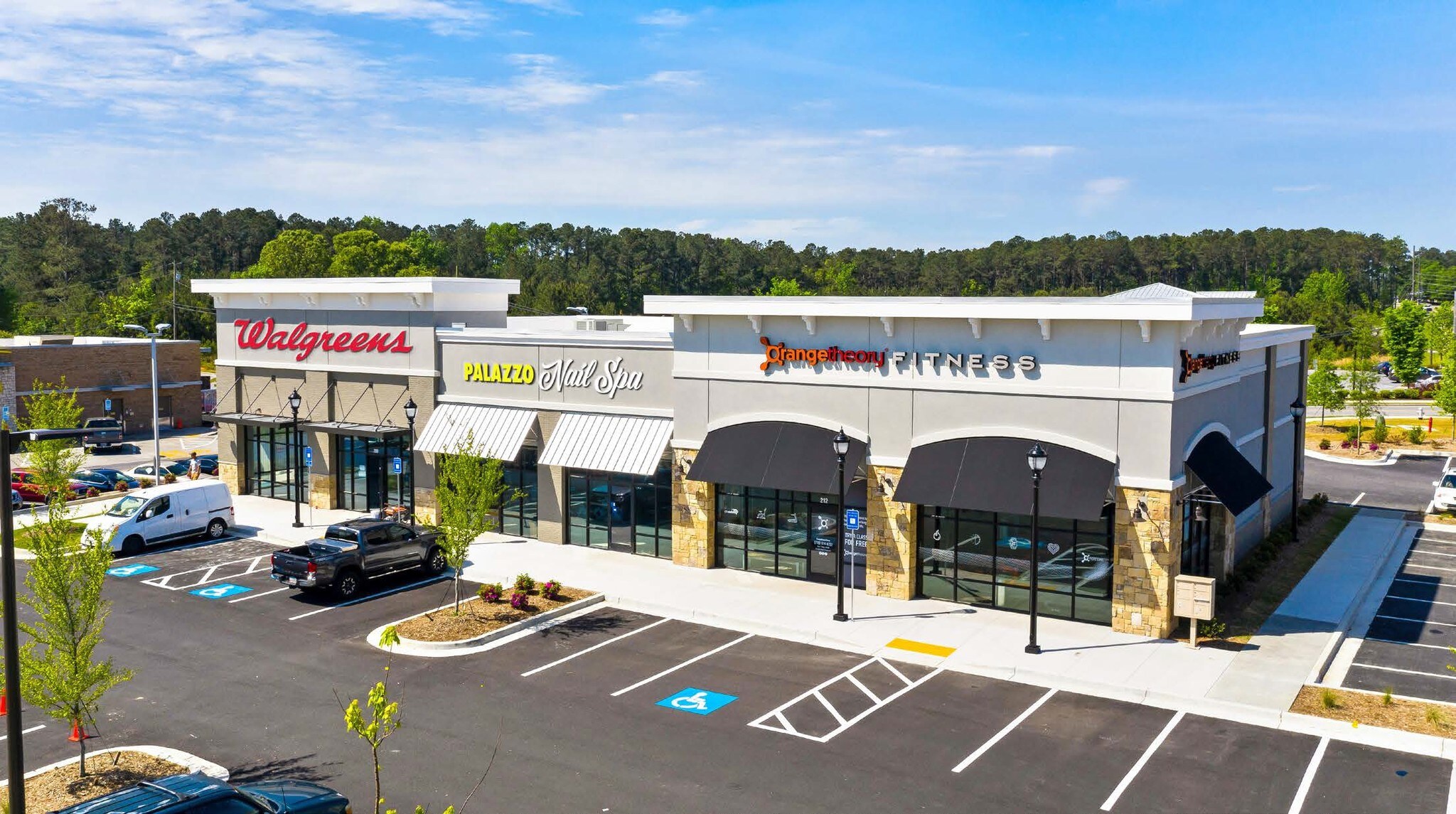 5913-5937 Cedarcrest Rd NW, Acworth, GA for sale Building Photo- Image 1 of 1