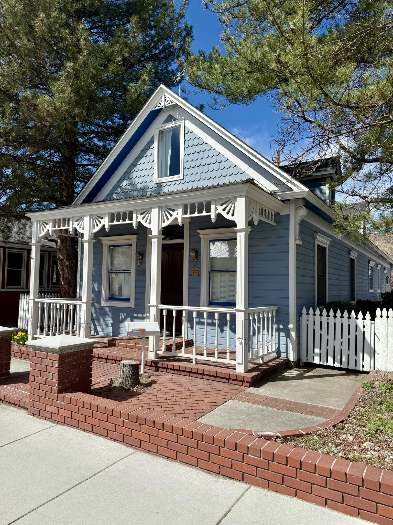 208 N Curry St, Carson City, NV for sale Primary Photo- Image 1 of 13