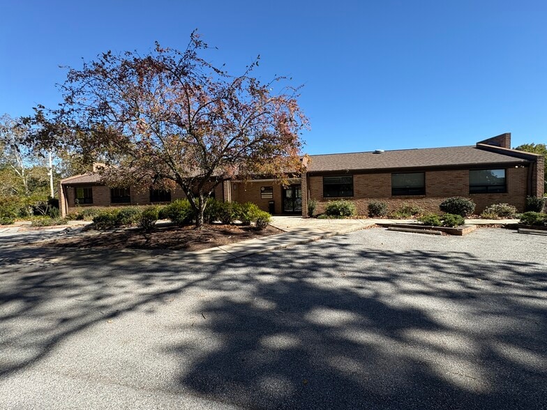 810 Downingtown Pike, West Chester, PA for sale - Building Photo - Image 2 of 10