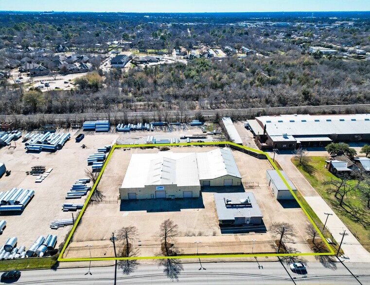 2110 W Division St, Arlington, TX for sale - Primary Photo - Image 1 of 1