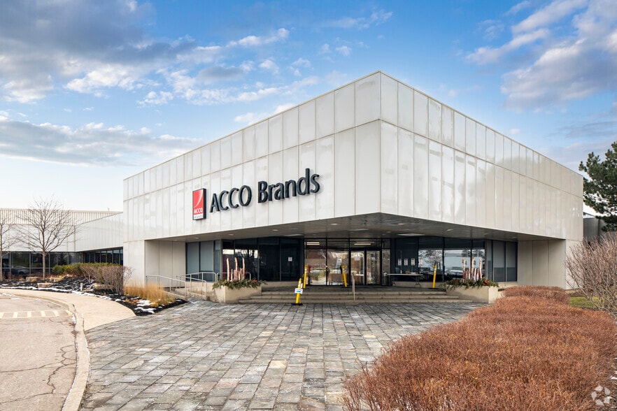 7381 Bramalea Rd, Mississauga, ON for lease - Building Photo - Image 1 of 5