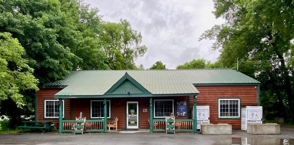 2486 Rt 9N, Au Sable Forks, NY for sale - Primary Photo - Image 1 of 1