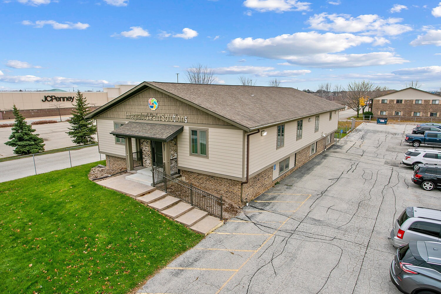 827 Cormier Rd, Green Bay, WI for sale Building Photo- Image 1 of 1