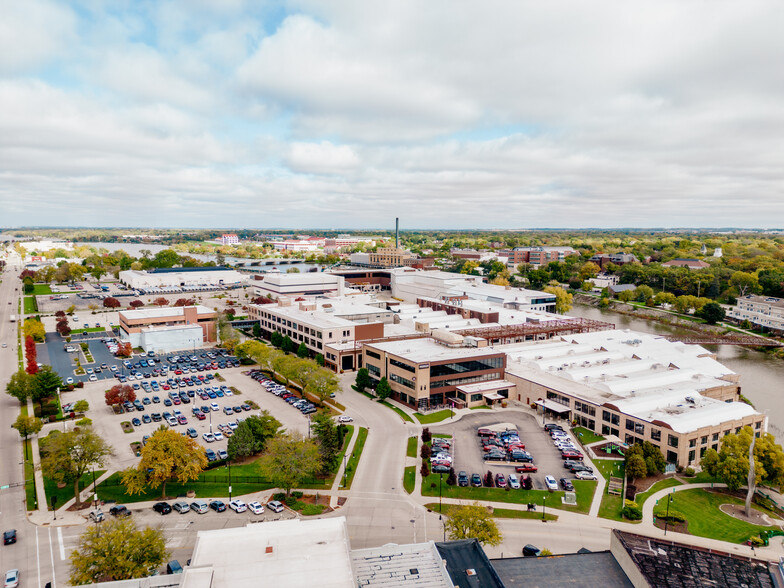 525-705 3rd St, Beloit, WI for lease - Building Photo - Image 1 of 16