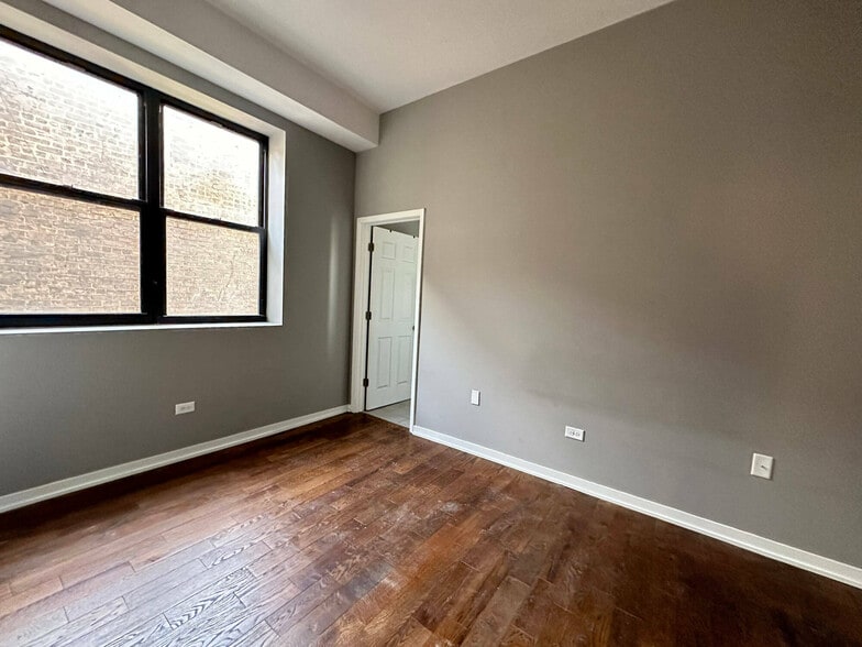 4715 S Michigan Ave, Chicago, IL for sale - Building Photo - Image 3 of 5