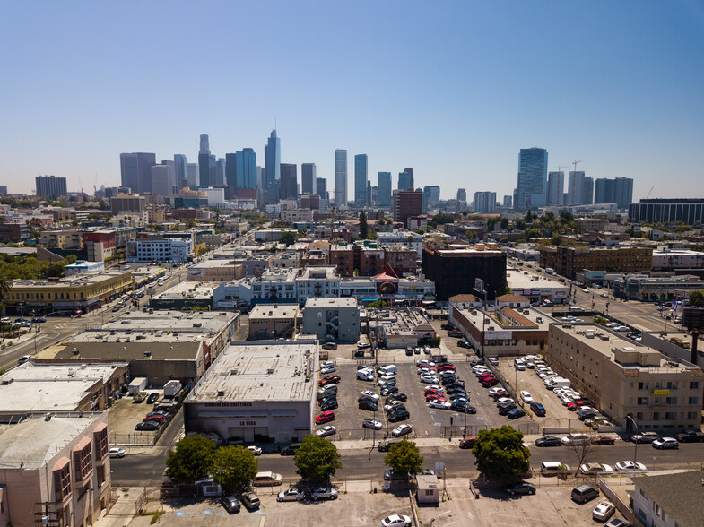 710-720 S Lake St, Los Angeles, CA for sale - Building Photo - Image 1 of 4