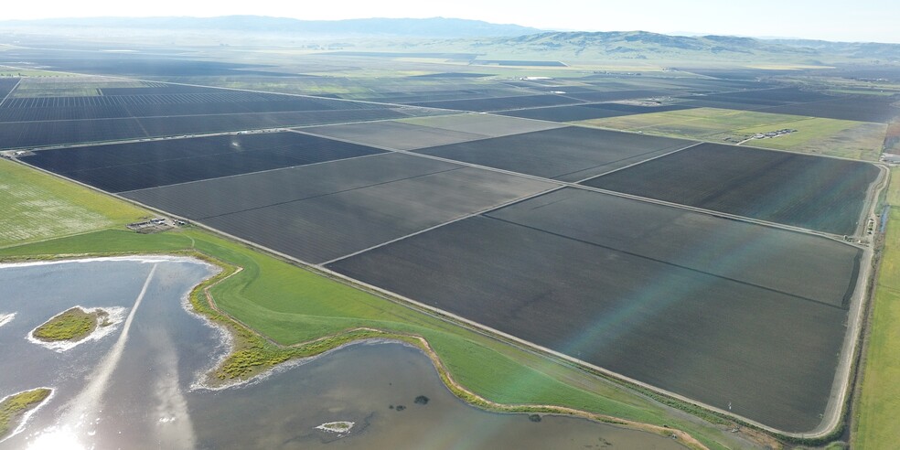 8505 Frazier Lake Rd, Hollister, CA for sale - Aerial - Image 3 of 13