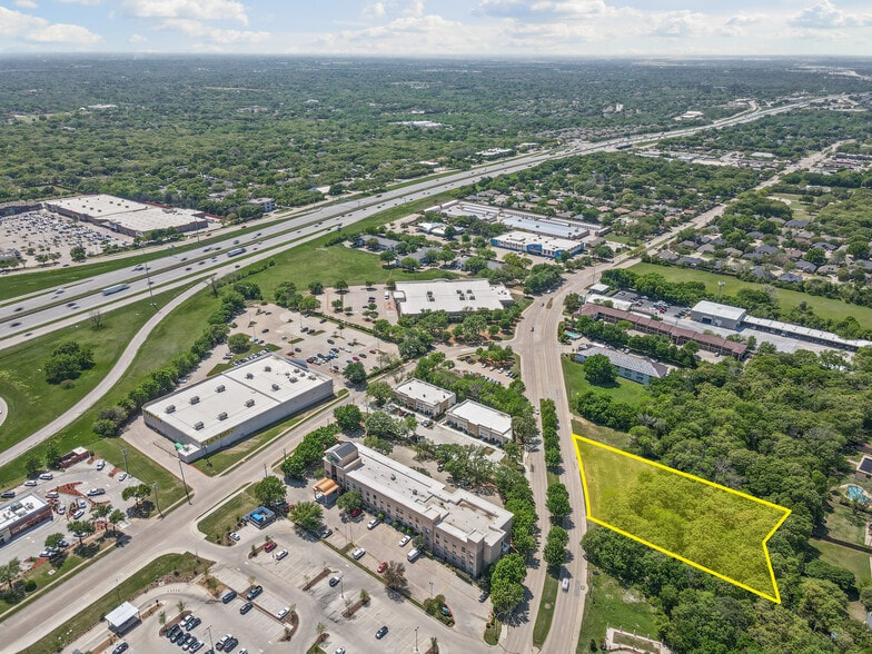 1801 W Pleasant Ridge Rd, Arlington, TX for sale - Aerial - Image 2 of 4