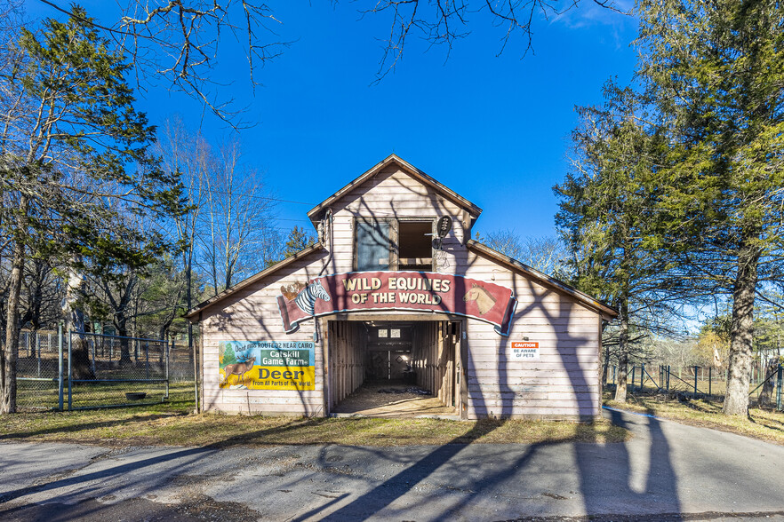 400 Game Farm Rd, Catskill, NY for sale - Building Photo - Image 1 of 1