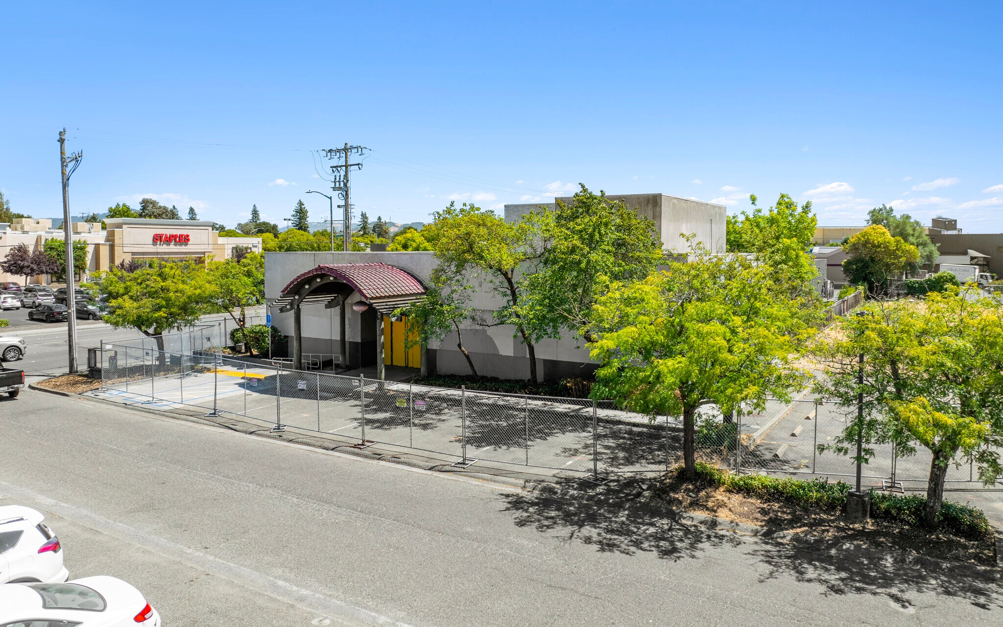 2265 Cleveland Ave, Santa Rosa, CA for sale Building Photo- Image 1 of 11