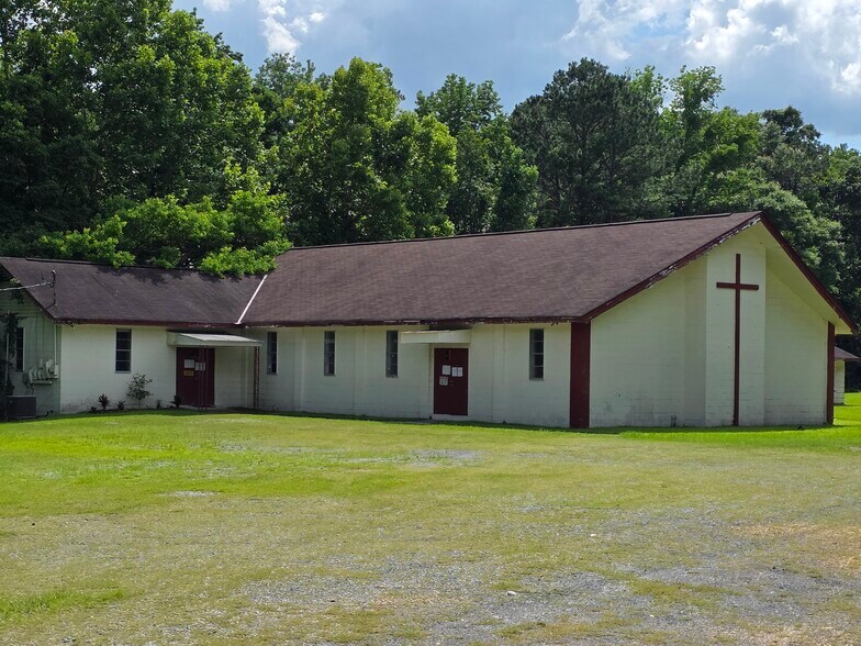 10675 Rucker Rd, Elmore, AL for sale - Primary Photo - Image 1 of 1