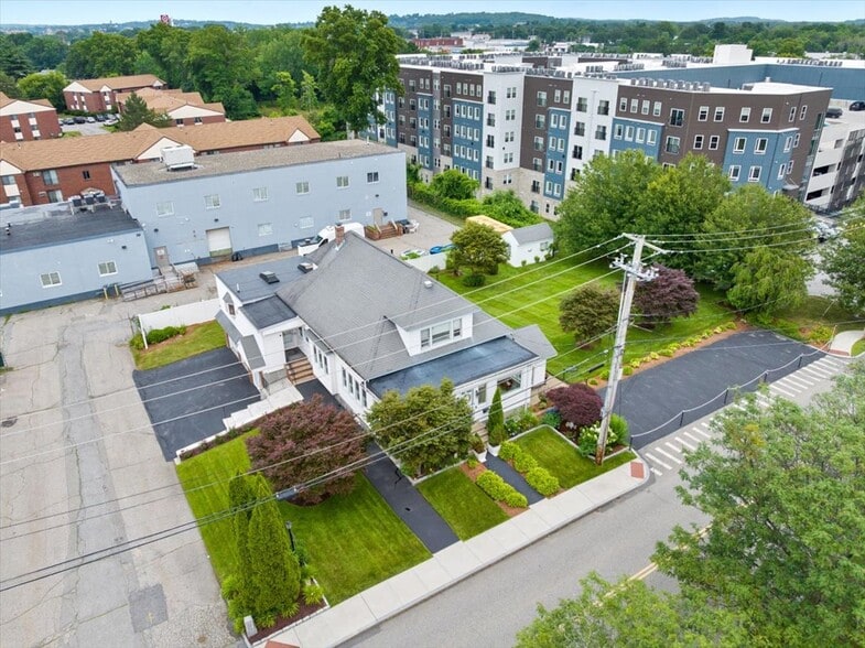 34 Wellman St, Lowell, MA for lease - Building Photo - Image 3 of 4