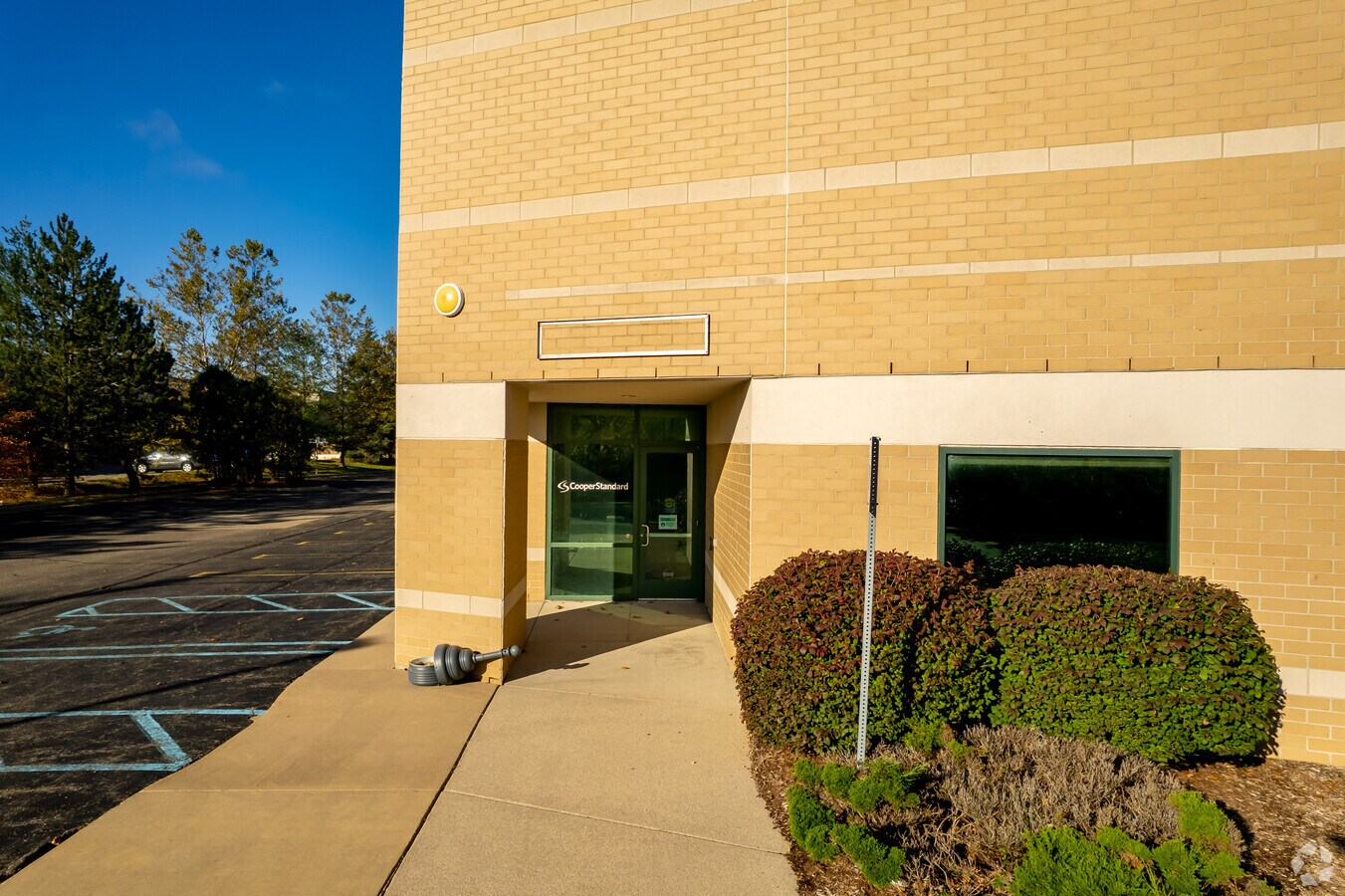 2650 N Opdyke Rd, Auburn Hills, MI 48326