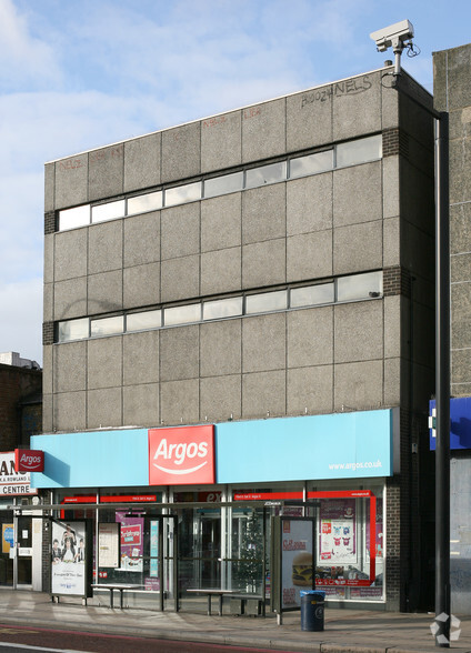 108-110 Rushey Green, London for lease - Building Photo - Image 3 of 3