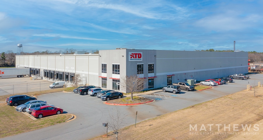 110 Reynolds Dr, Byron, GA for sale - Building Photo - Image 1 of 1