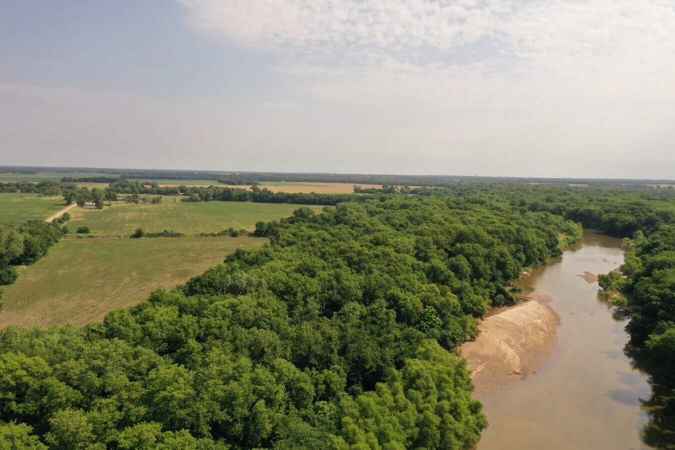 000 E 40th, Belle Plaine, KS 67013