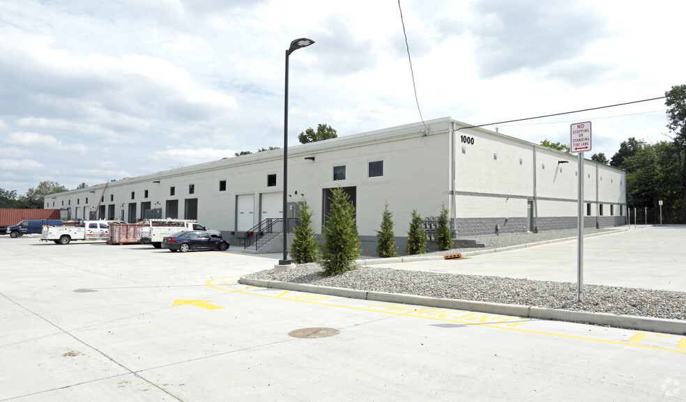 1000 King George Rd, Fords, NJ for lease - Building Photo - Image 1 of 2