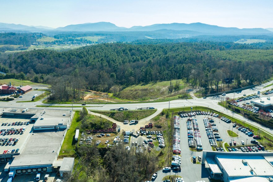 601 Brevard Rd, Asheville, NC for sale - Aerial - Image 1 of 1