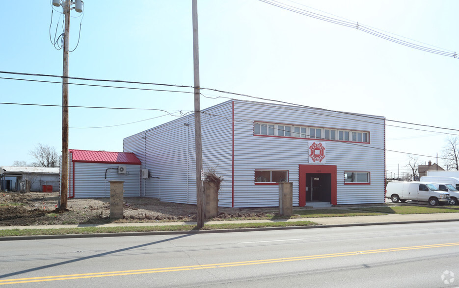 1166-1168 Cleveland Ave, Columbus, OH for sale - Primary Photo - Image 1 of 4