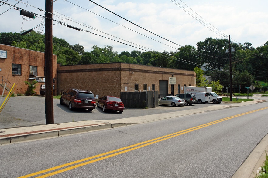 10417 Metropolitan Ave, Kensington, MD for lease - Building Photo - Image 2 of 2